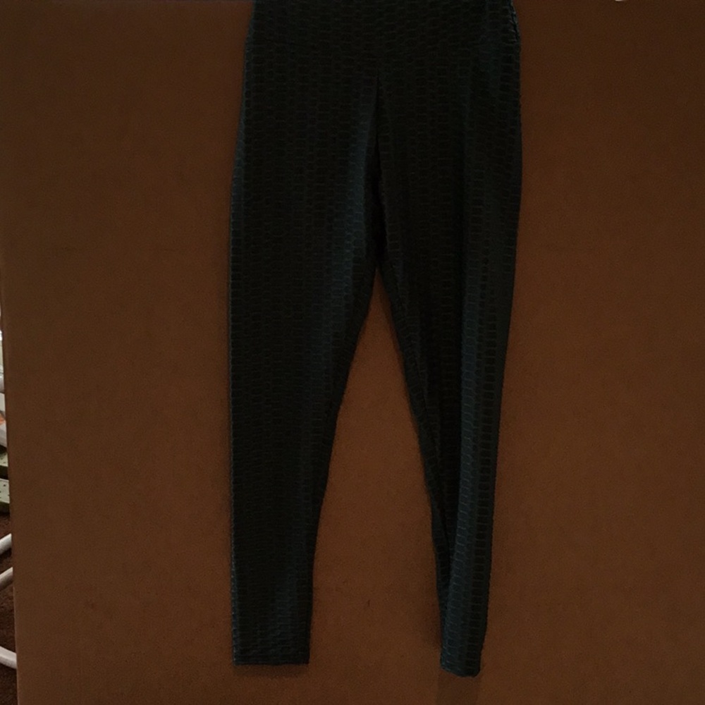 Compression yoga pants, size M. Green. Great condition.